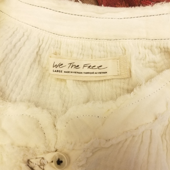 Free People

We The Free Moving Mountains Top

L - Picture 9 of 10